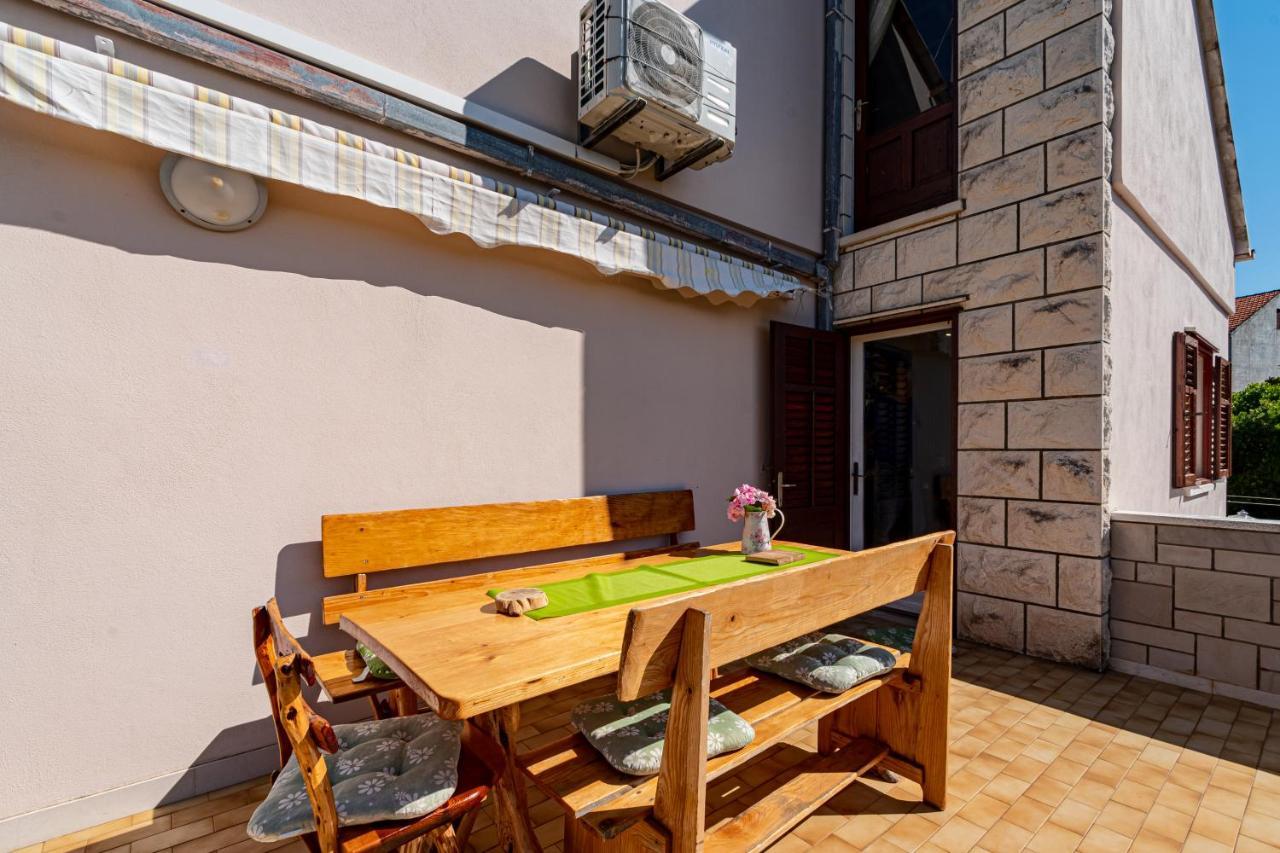 Apartments Mak Račišće Esterno foto