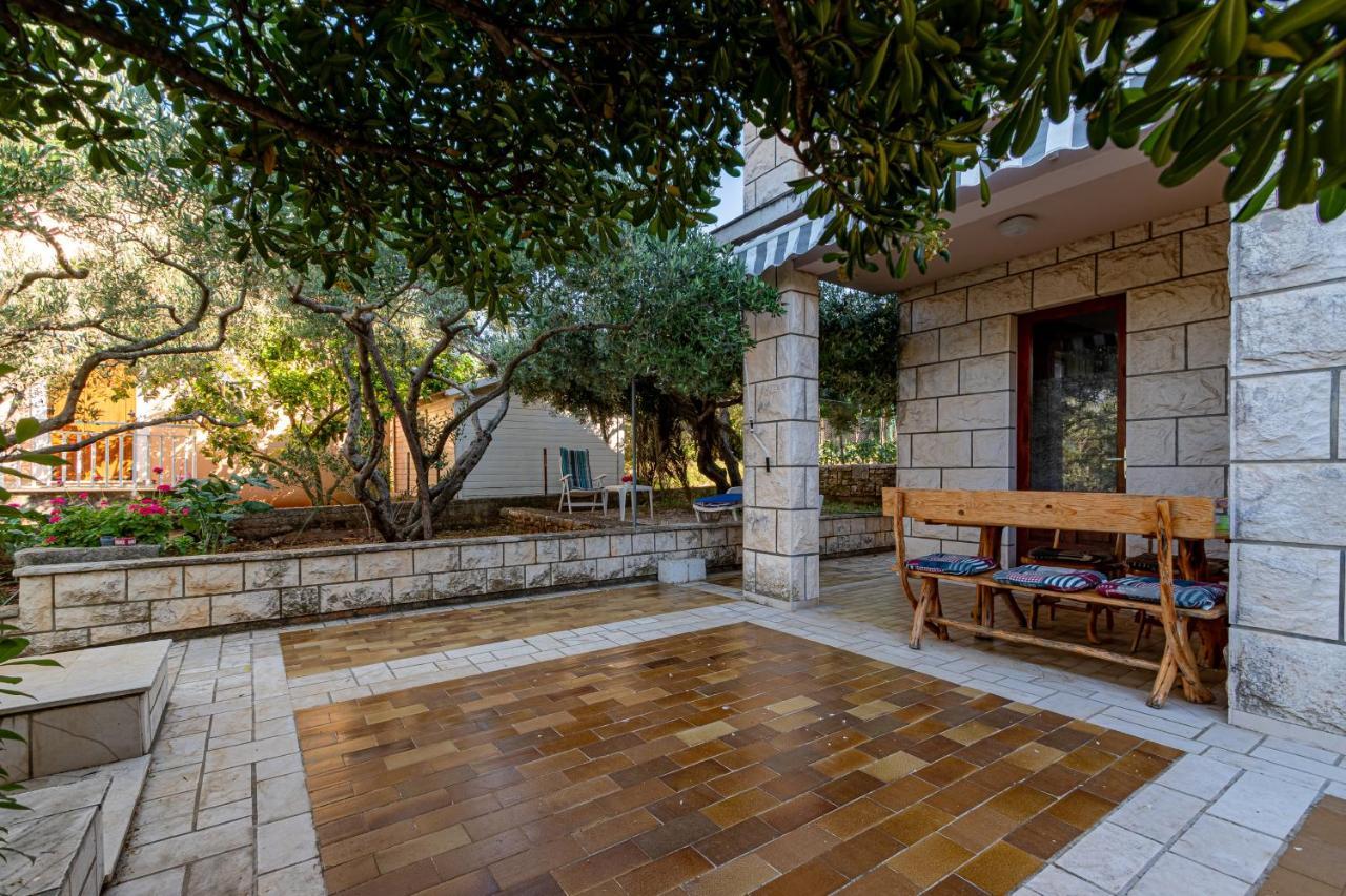 Apartments Mak Račišće Esterno foto