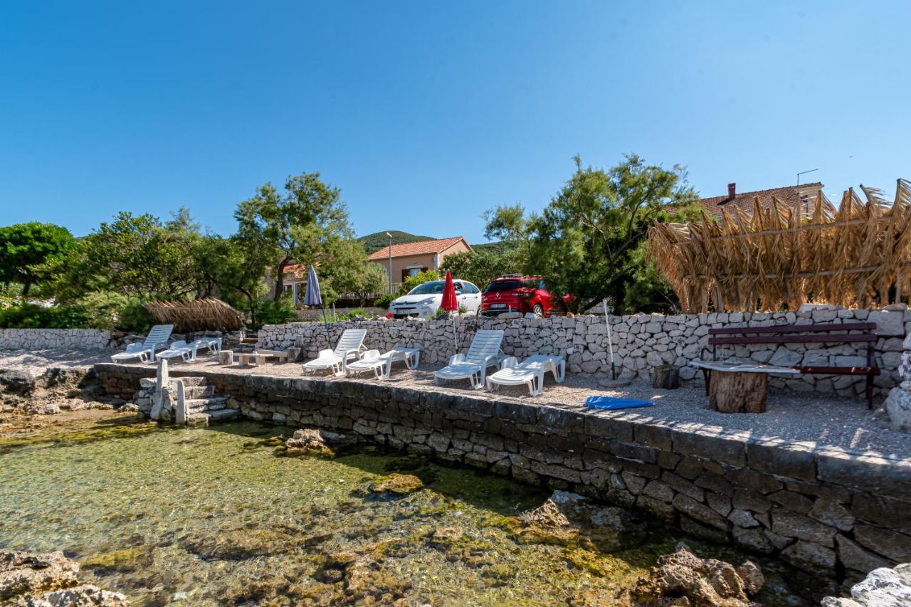 Apartments Mak Račišće Esterno foto