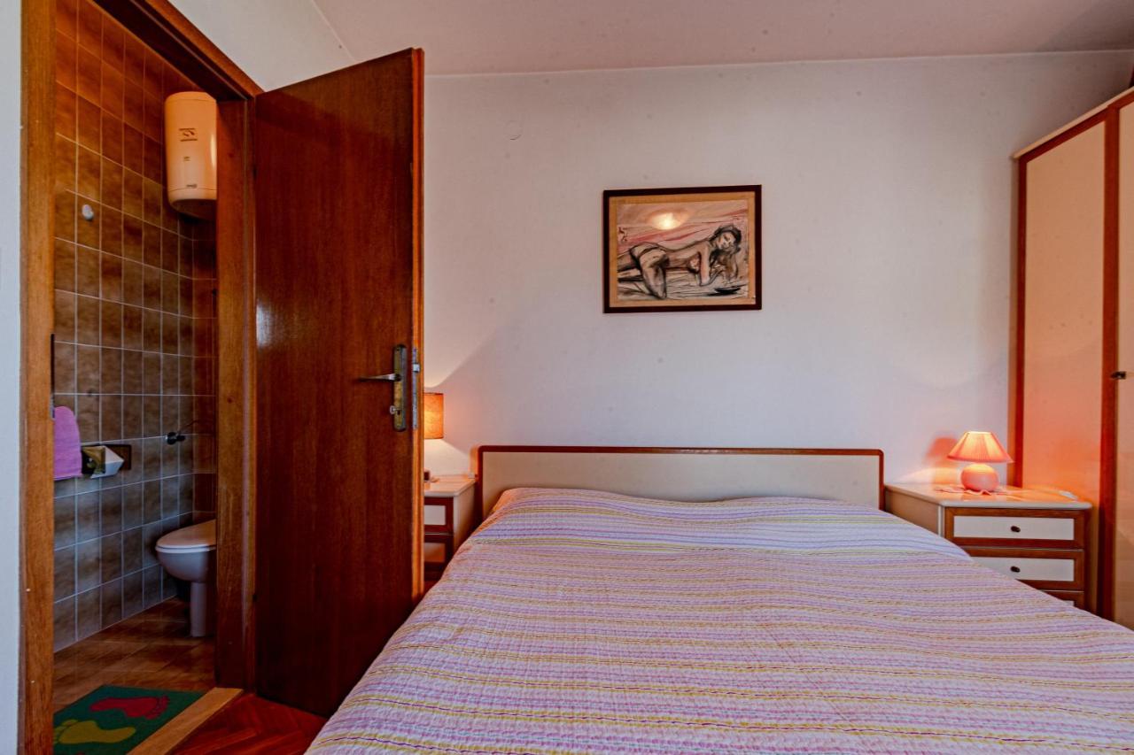 Apartments Mak Račišće Esterno foto